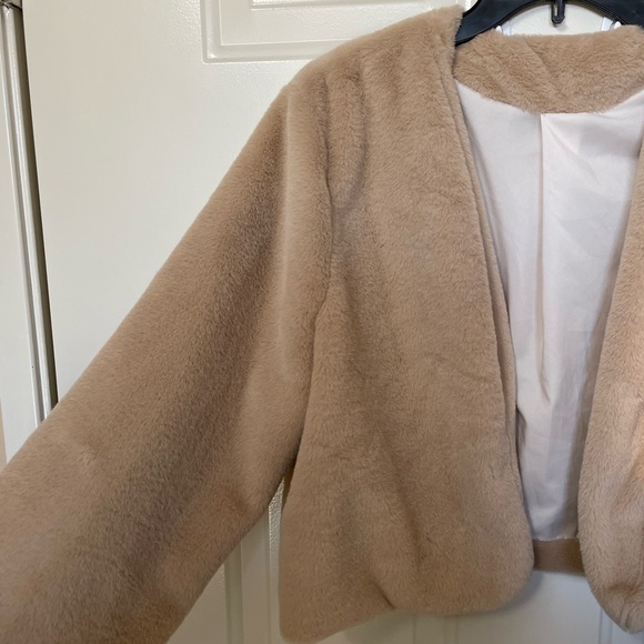 Nude fuzzy open jacket - Picture 4 of 5